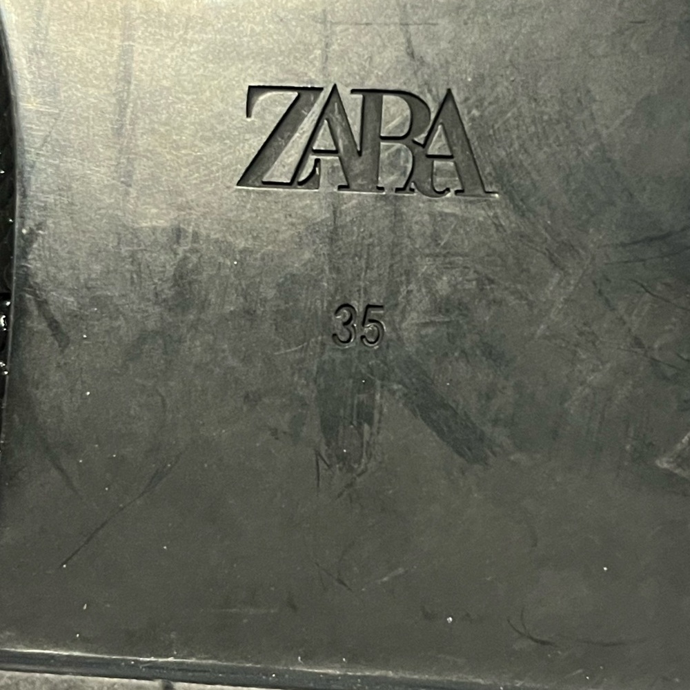 Zara Tasso Croc Black Tasseled
Loafers Women’s Size 4.5 - Picture 12 of 12